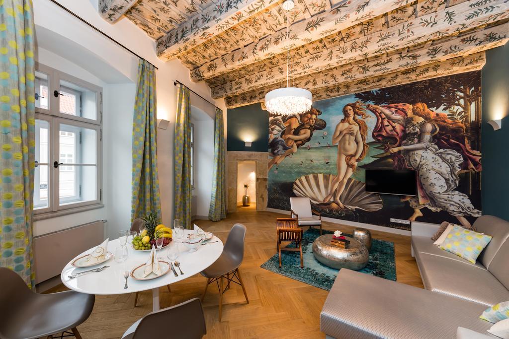Hotel Old Royal Post Boutique & Premium
